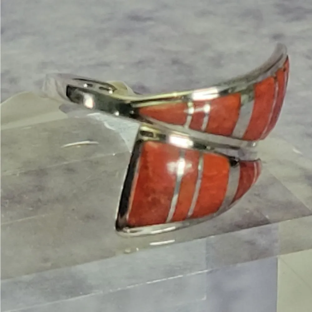 Santa Fe‎ Plum Coral Bypass Ring